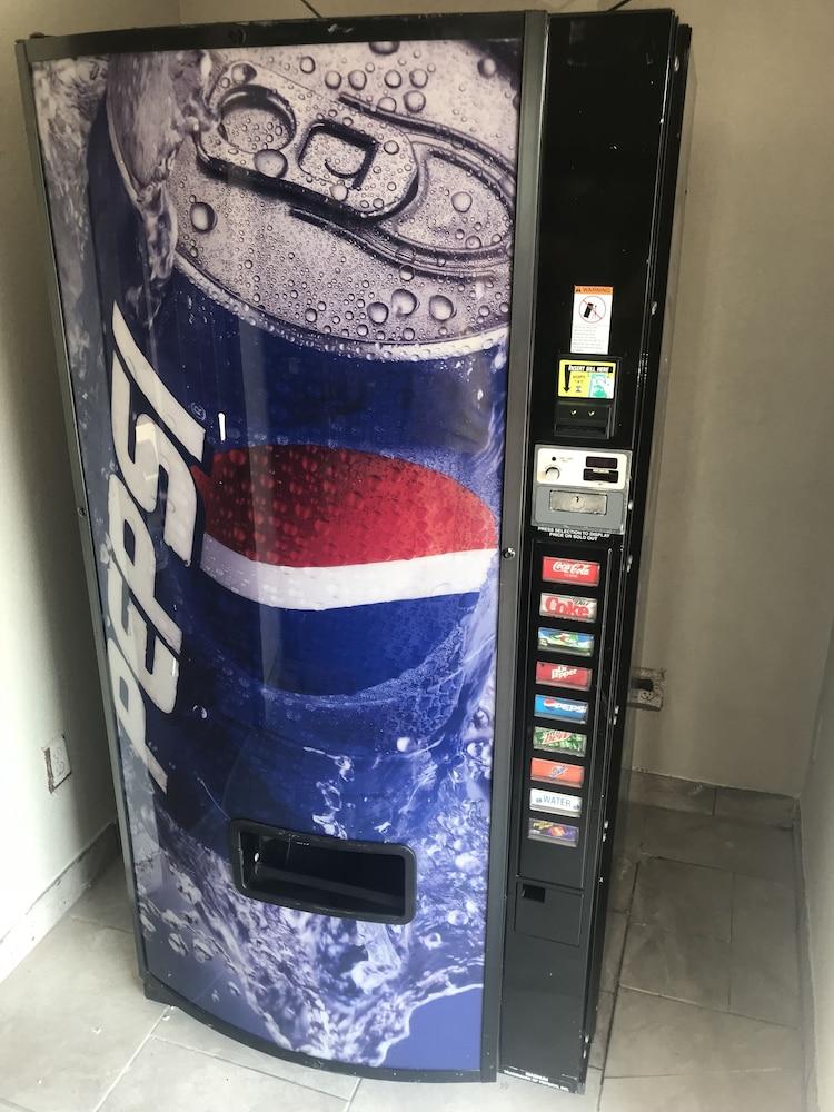 Super 8 By Wyndham Corsicana Kültér fotó