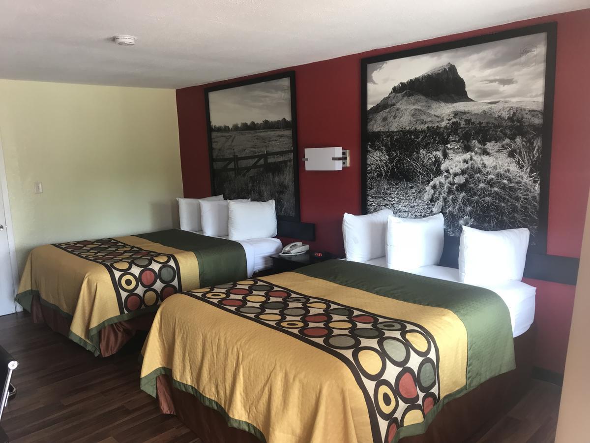 Super 8 By Wyndham Corsicana Kültér fotó